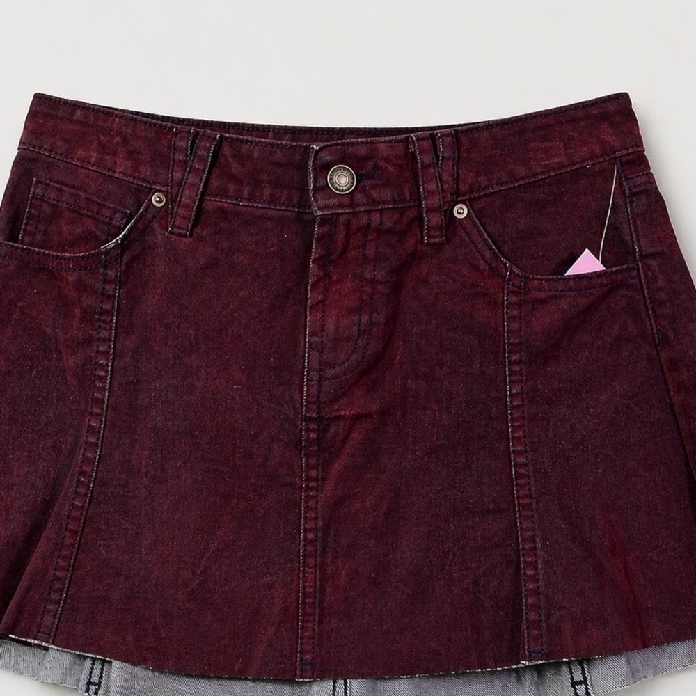 Wild Fable Womens Burgundy Flocked Denim Mini Skirt Size 17 Y2K - Picture 2 of 6